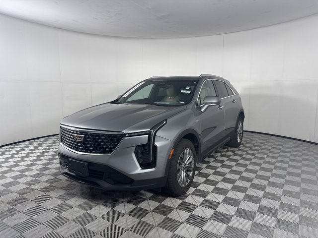 2024 Cadillac XT4 FWD Premium Luxury in Argent Silver Metallic — front three-quarter view