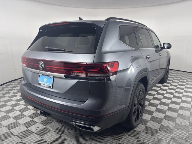 2024 Volkswagen Atlas — detail view