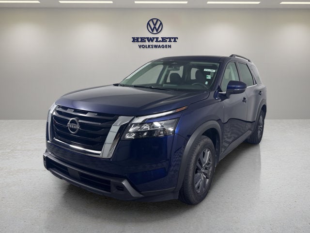 2024 Nissan Pathfinder SV in Deep Ocean Blue Pearl — front three-quarter view