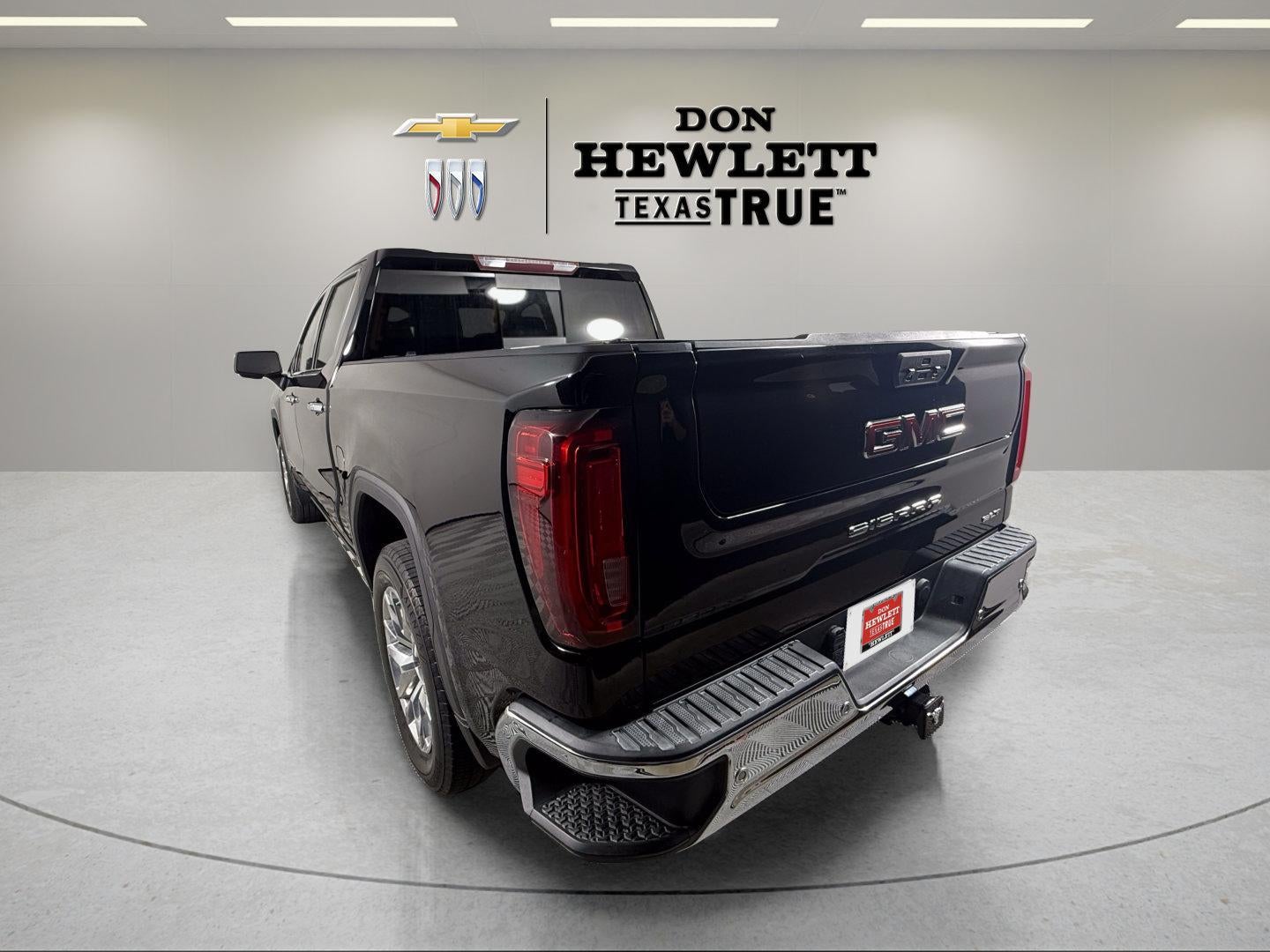 2020 GMC Sierra 1500 — rear three-quarter view