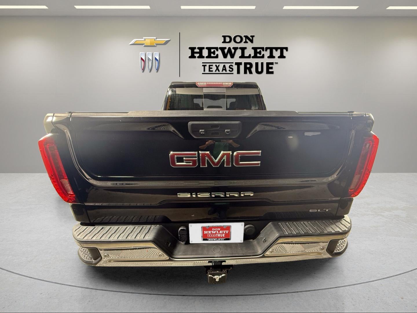 2020 GMC Sierra 1500 — interior view